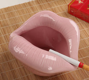 Pucker up Ashtray